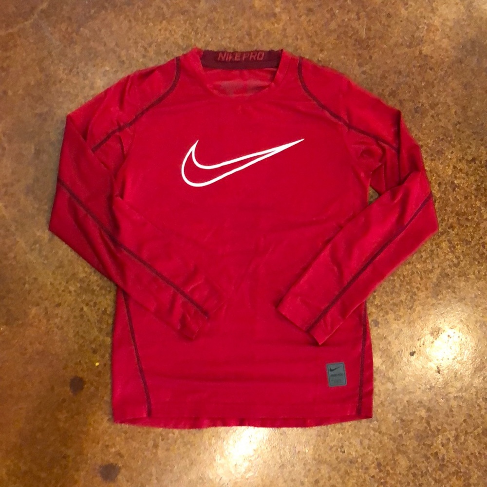 Boys Nike shirt medium